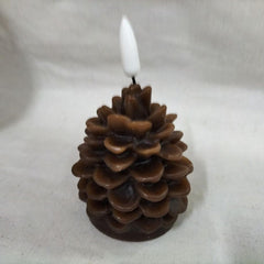 GARVEE Pinecone - Luz de vela sin llama, luces LED parpadeantes, cono de pino de cera real para Halloween, Navidad, centro de mesa de mesa (batería incluida)